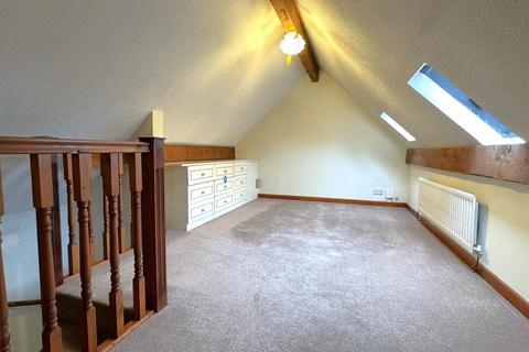 1 bedroom terraced house to rent, The Stableyard, Overton.