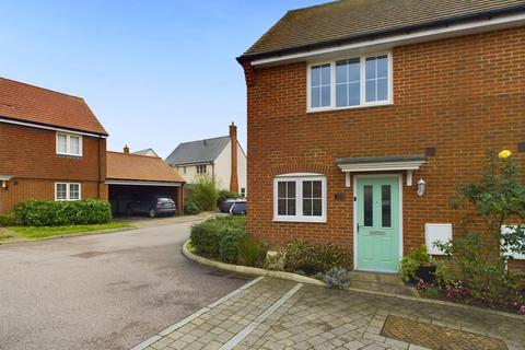 2 bedroom end of terrace house for sale, Harrier Drive, Finberry, Ashford, TN25