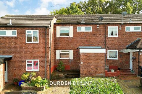 2 bedroom terraced house for sale, Austen Close, Loughton, IG10