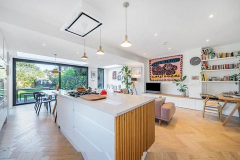 4 bedroom semi-detached house for sale, Herne Hill Road, Herne Hill