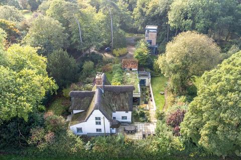 6 bedroom cottage for sale, Church Cottage, Park Road, Melchbourne