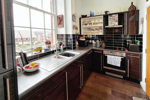 1 bedroom flat for sale, Houseman Crescent, West Didsbury, Manchester, M20