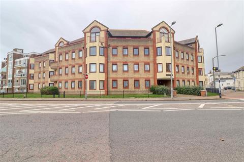 2 bedroom apartment for sale, Clacton on Sea CO15