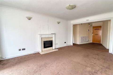 2 bedroom apartment for sale, Clacton on Sea CO15