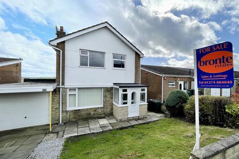 3 bedroom detached house for sale, Sapgate Lane, Bradford BD13