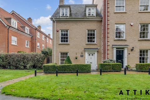 4 bedroom end of terrace house for sale, Blyth Mews, Halesworth