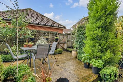 4 bedroom end of terrace house for sale, Blyth Mews, Halesworth