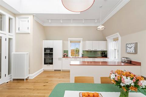Flat 3, 42 Colinton Road, Edinburgh, EH10 5BT