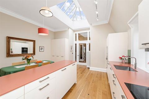 Flat 3, 42 Colinton Road, Edinburgh, EH10 5BT