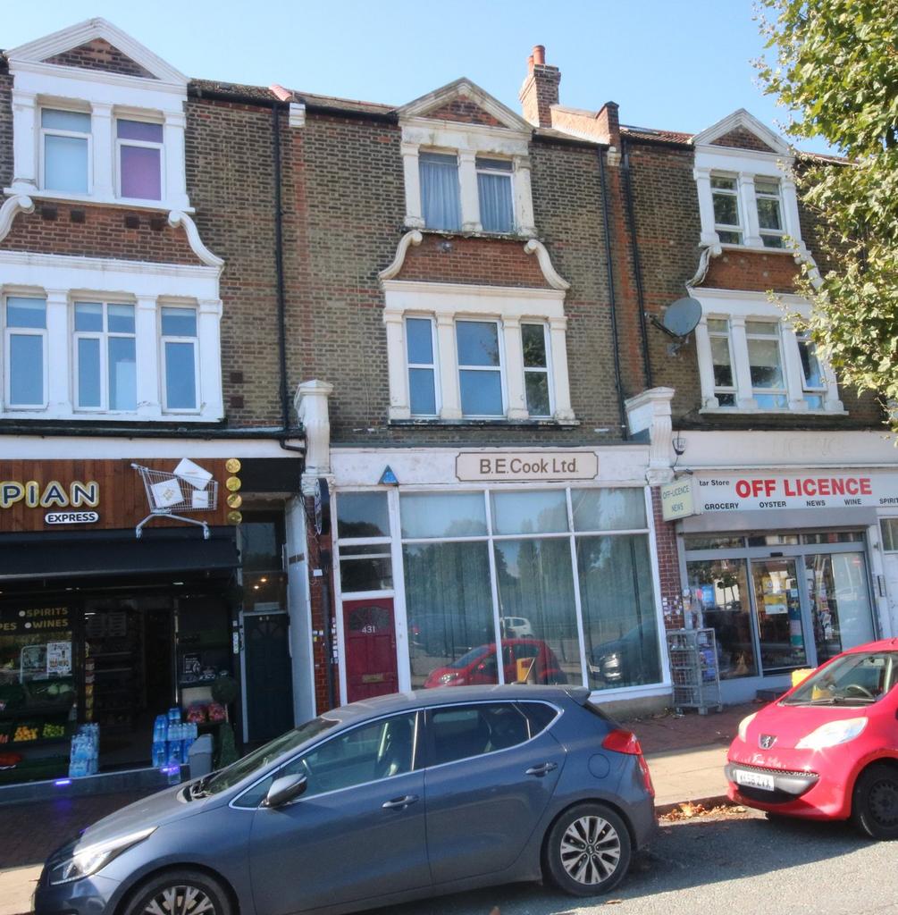 431 High Road, North Finchley, N12 Terraced house for sale £750,000