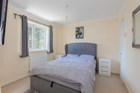 1 bedroom end of terrace house for sale, Haig Drive, Slough