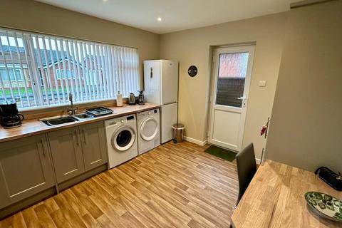 8 Irvine Close, Hereford, HR4 0RE