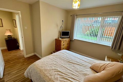 8 Irvine Close, Hereford, HR4 0RE