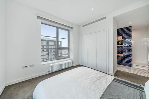 2 bedroom flat for sale, Douglass Tower, London E14