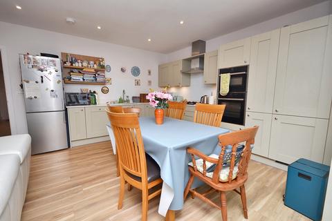 4 bedroom detached house for sale, Woodfalls