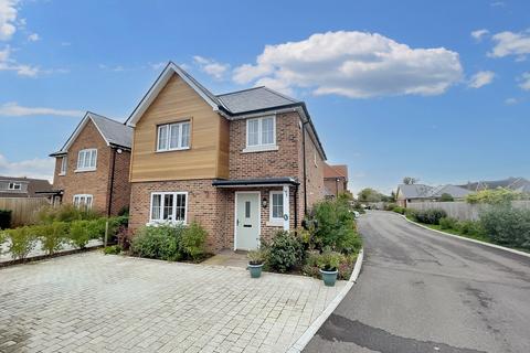 4 bedroom detached house for sale, Woodfalls