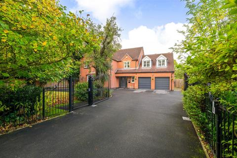 5 bedroom detached house for sale, High Street, Stapleford, Lincoln