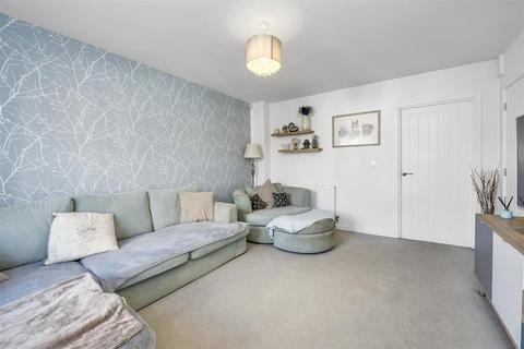 3 bedroom semi-detached house for sale, Cossie Close, Bury St. Edmunds