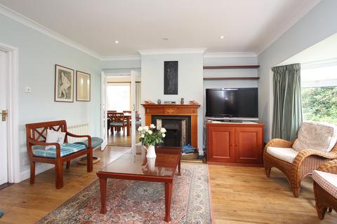 5 bedroom property for sale, Rue des Petils, St Saviour's, Guernsey, GY7