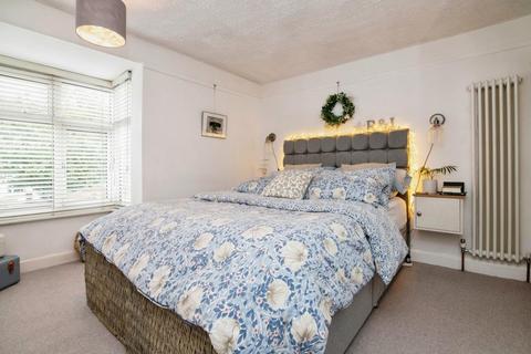 30 Blackford Road, Shirley, Solihull, B90 4BT