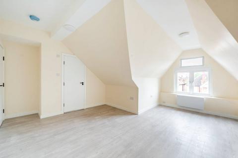 4 bedroom maisonette for sale, Hindes Road, Harrow, HA1