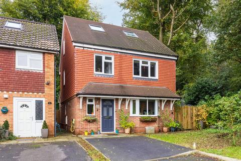 4 bedroom detached house for sale, Hullmead, Shamley Green GU5