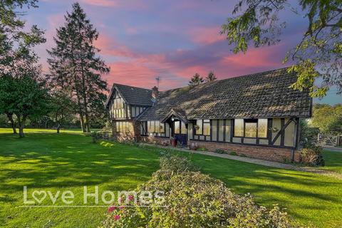 5 bedroom detached house for sale, Woodside Cottage, Flitwick Road, Westoning