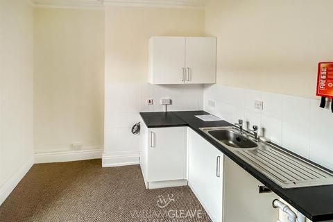 1 bedroom apartment to rent, 5 Charlton Street, Llandudno LL30