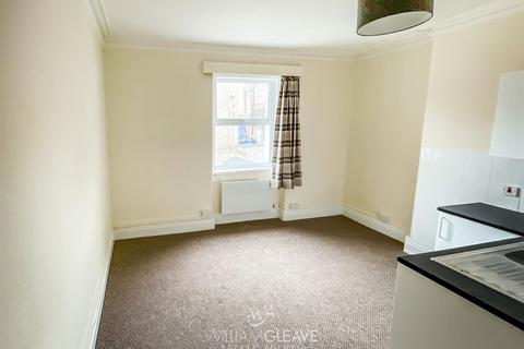 1 bedroom apartment to rent, 5 Charlton Street, Llandudno LL30