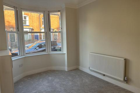 2 bedroom terraced house for sale, Central Avenue, Wigston