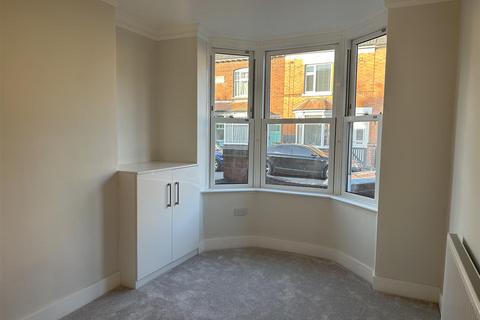 2 bedroom terraced house for sale, Central Avenue, Wigston