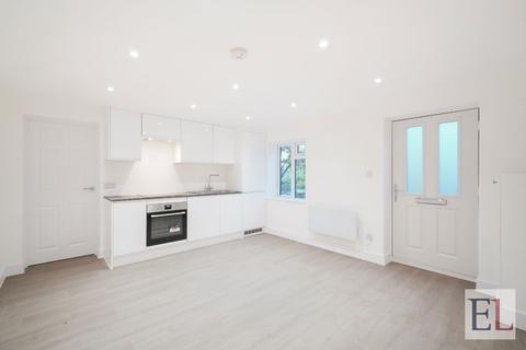 2 bedroom flat for sale, Pinner, Greater London HA5