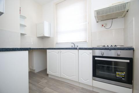 1 bedroom flat to rent, Albert Road, Margate, CT9