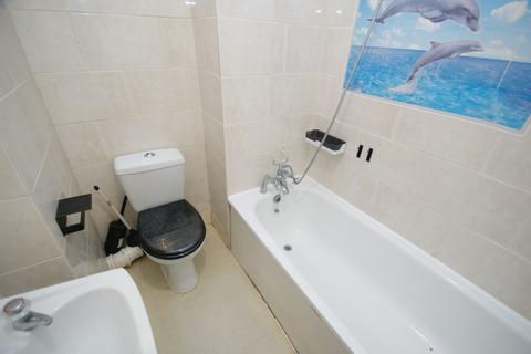 1 bedroom flat to rent, Albert Road, Margate, CT9