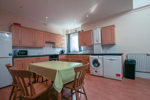 4 bedroom flat to rent, Byron Street, Newcastle upon Tyne NE2