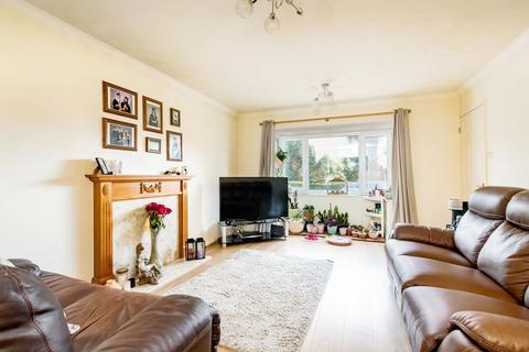 17 Gregory Mead, Yatton, Bristol, BS49 4QJ