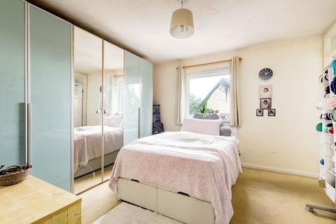 17 Gregory Mead, Yatton, Bristol, BS49 4QJ