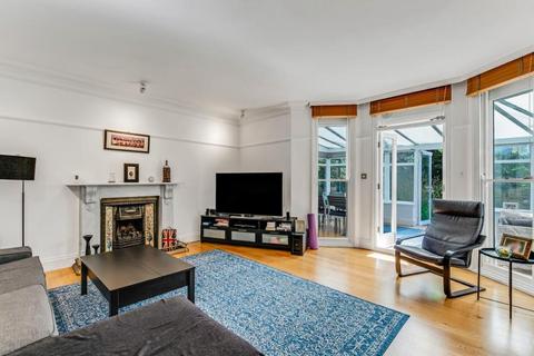 3 bedroom flat to rent, King Henrys Road, Primrose Hill, NW3