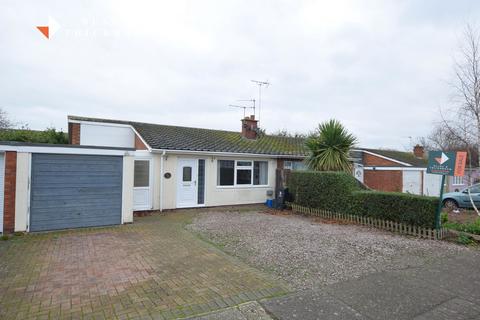 2 bedroom semi-detached bungalow for sale, Sparrows Herne, Clacton-on-Sea