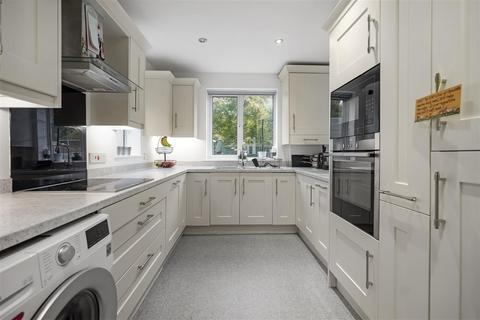 24 Barrett Road, Darlington, DL3 8LB