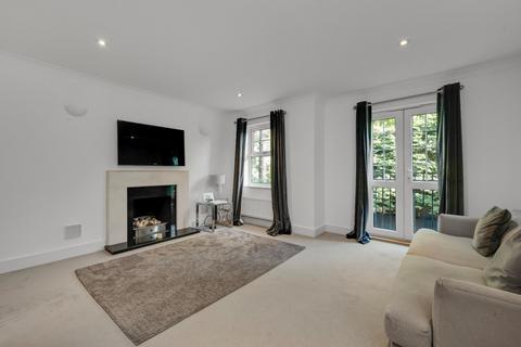 3 bedroom semi-detached house for sale, Sterling Place, Weybridge, Surrey, KT13