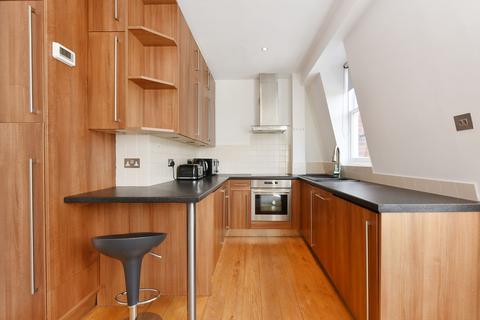 2 bedroom apartment to rent, Egerton Gardens, SW3