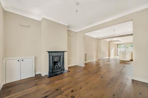 2 bedroom end of terrace house for sale, Pinewood Close, Gerrards Cross, Buckinghamshire