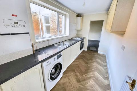 2 bedroom ground floor flat for sale, Frobisher Street, Hebburn, Tyne and Wear, NE31 2XB