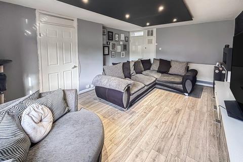 27 Don Close, Tilehurst, Reading, RG30 4YL