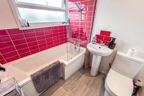 27 Don Close, Tilehurst, Reading, RG30 4YL