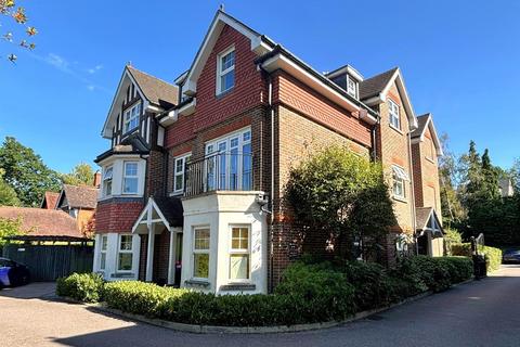 2 bedroom apartment for sale, Pembroke Road, Woking GU22