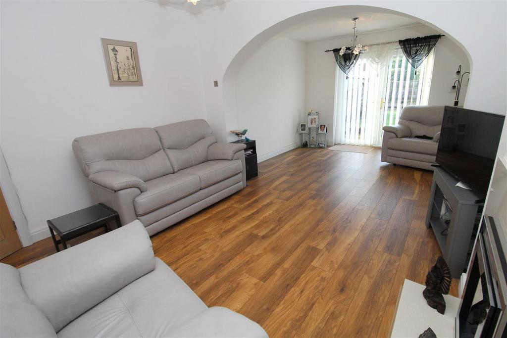 Extended Lounge