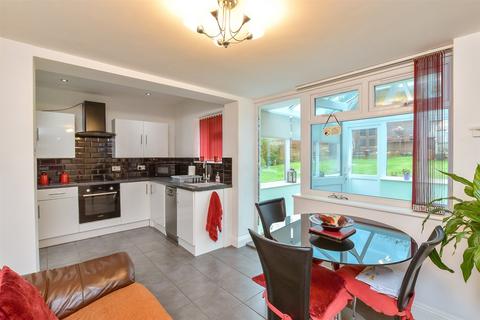 4 bedroom chalet for sale, The Ridgway, Woodingdean, Brighton, East Sussex