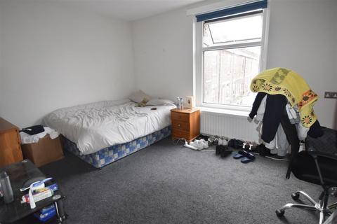 5 bedroom house to rent, Wellington Street, York
